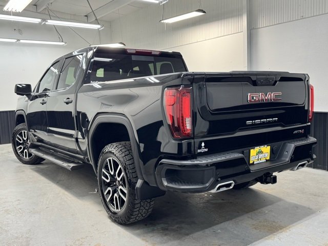 Used 2024 GMC Sierra 1500 AT4 w/ AT4 Preferred Package image 4
