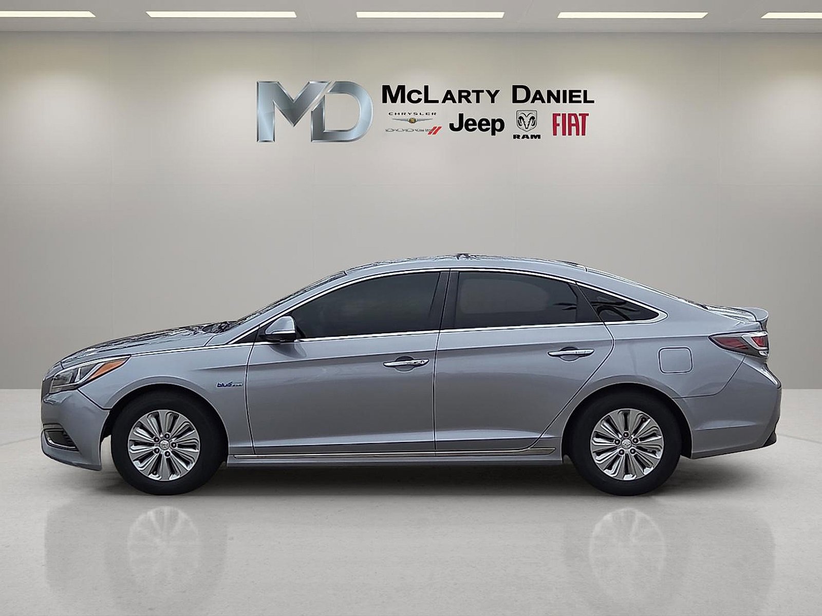 Used 2016 Hyundai Sonata SE image 3