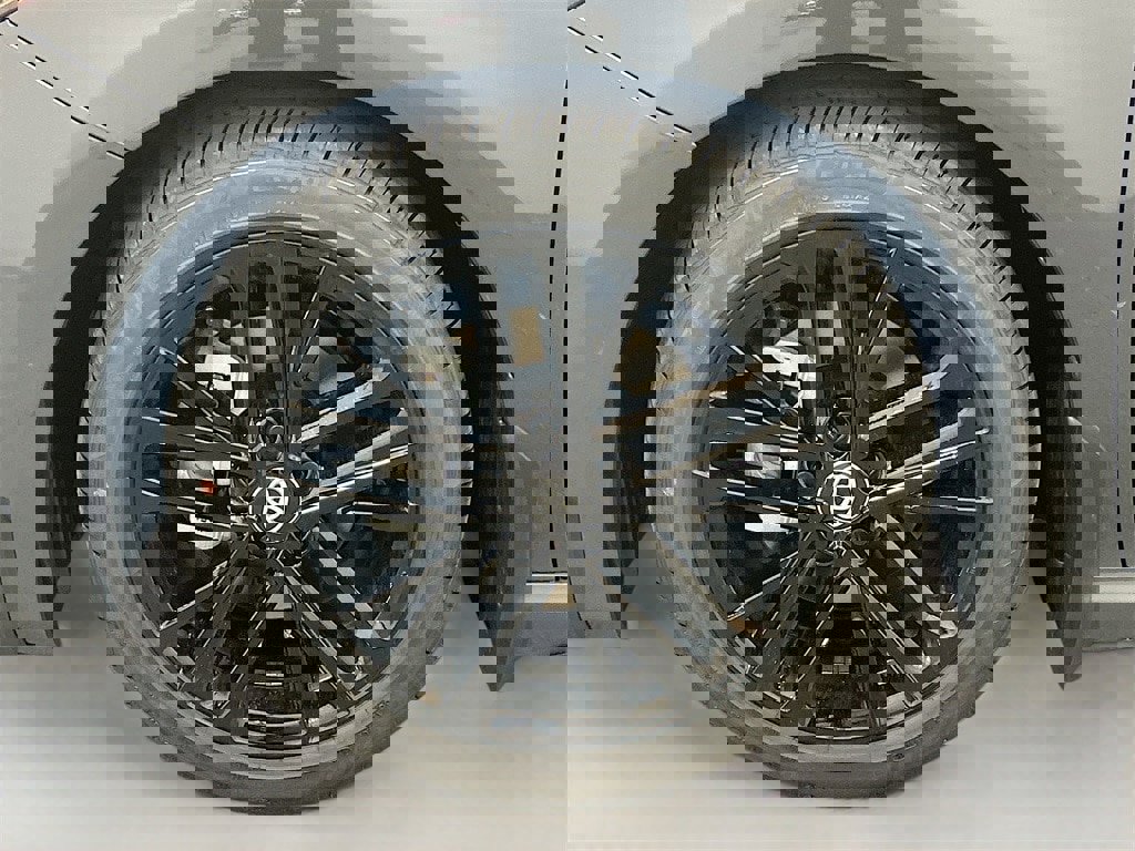 New 2026 Toyota Camry SE image 9