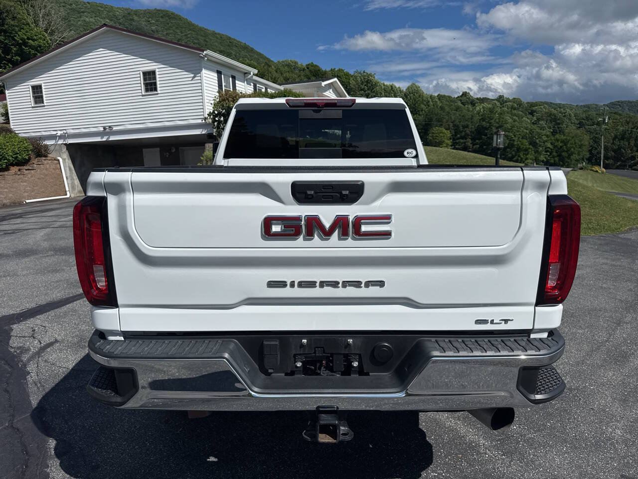 Used 2023 GMC Sierra 3500 SLT w/ SLT Convenience Package AWD/4WD image 6