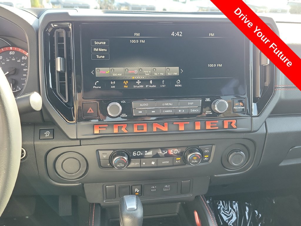 Used 2025 Nissan Frontier Pro-X RWD image 14