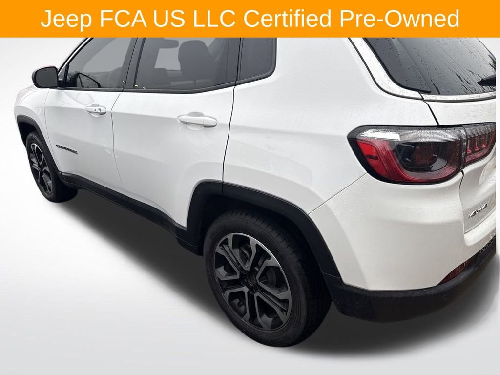 Certified 2022 Jeep Compass Limited image 2