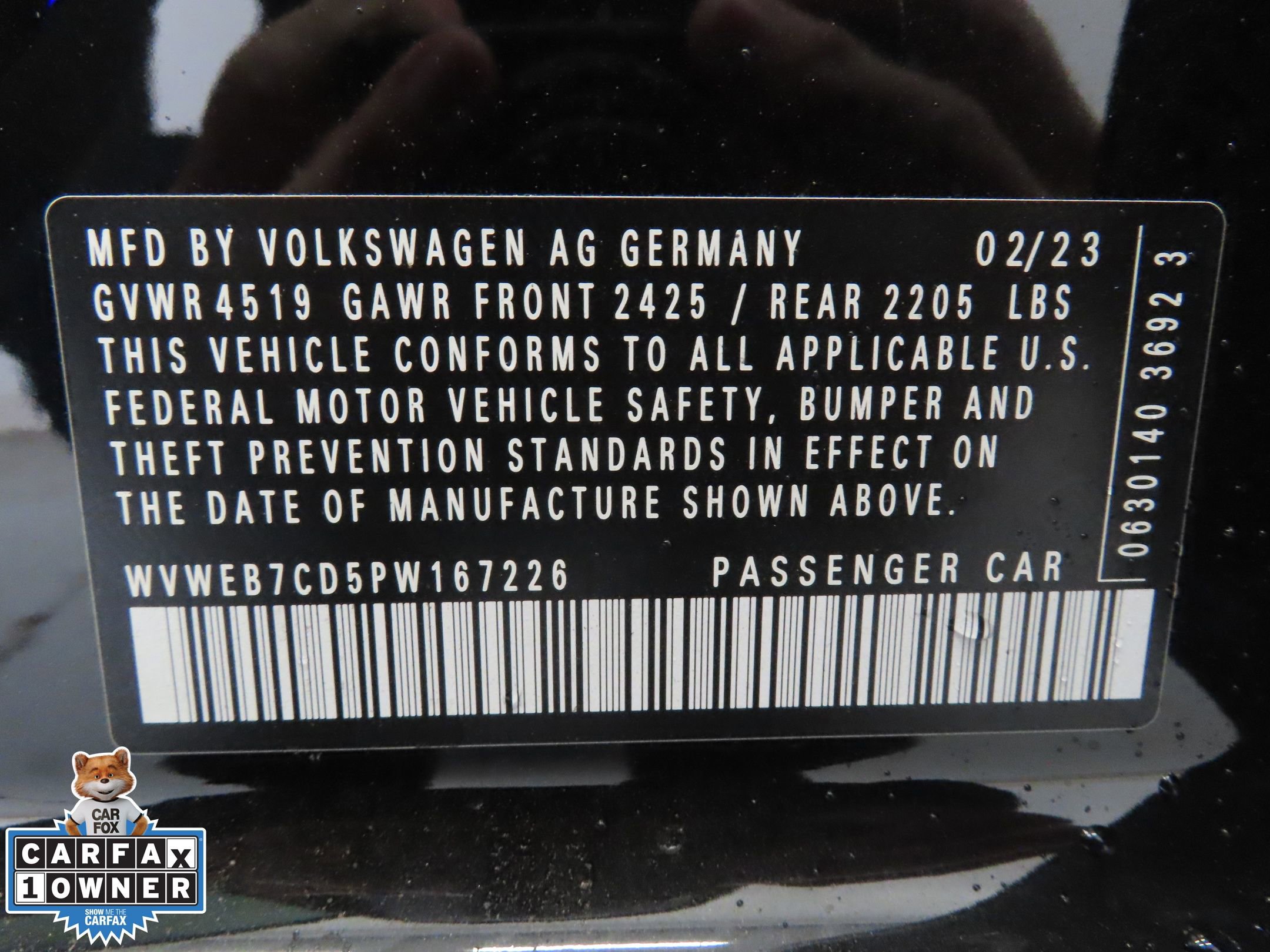 Certified 2023 Volkswagen Golf R image 30