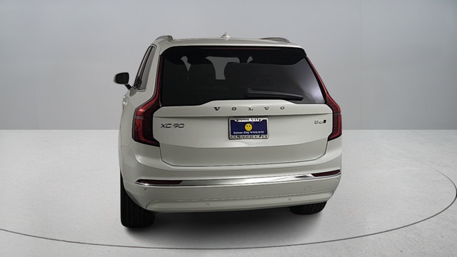 Certified 2026 Volvo XC90 B6 Ultra w/ Protection Package AWD/4WD image 5