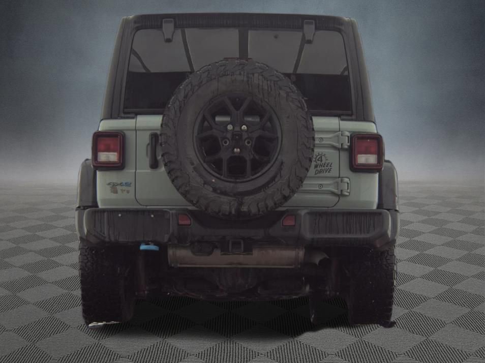Used 2024 Jeep Wrangler Unlimited AWD/4WD image 4