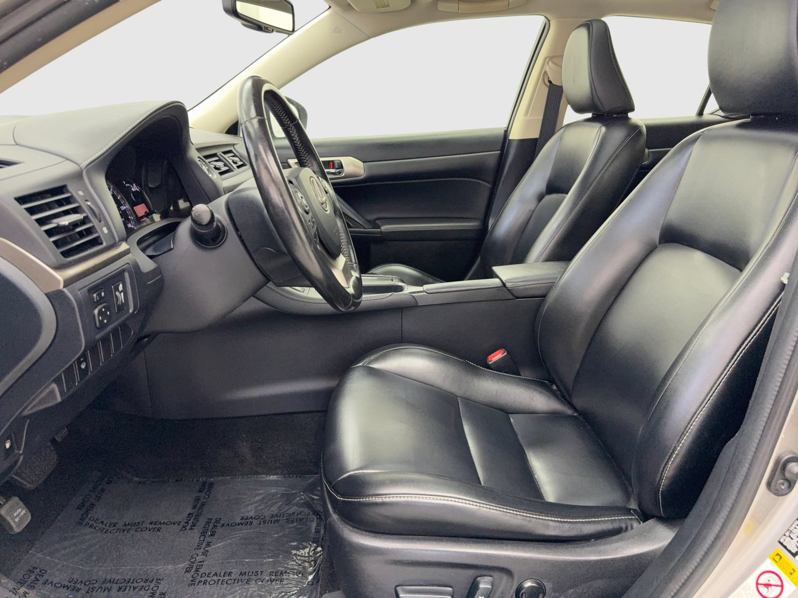 Used 2017 Lexus CT 200h w/ Seat Comfort Package FWD image 17