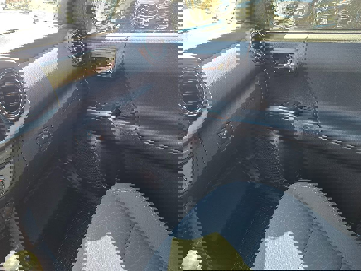 Used 2016 Toyota Tacoma TRD Sport w/ Premium & Technology Package image 44