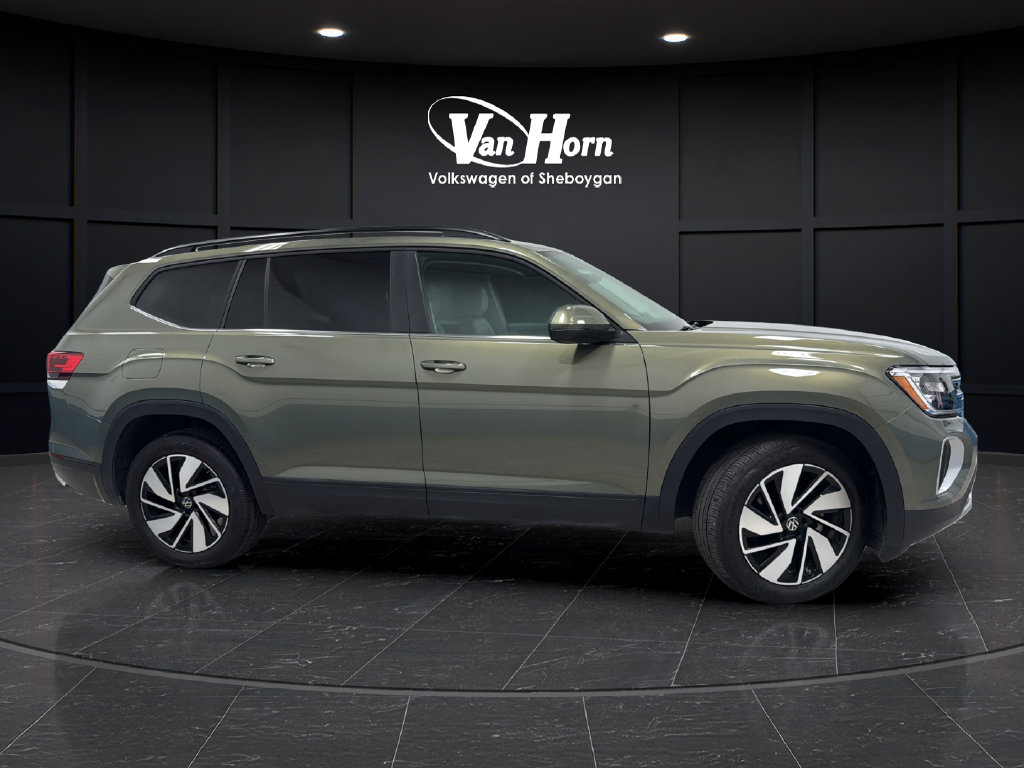 Used 2025 Volkswagen Atlas SE w/ Panoramic Sunroof Package AWD/4WD image 8