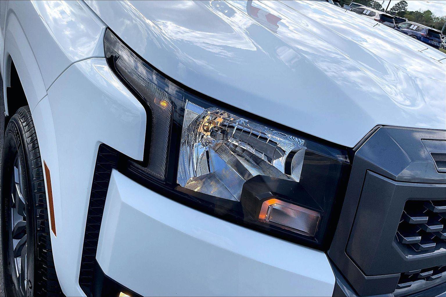Certified 2025 Nissan Frontier SV w/ SV Convenience Package RWD image 30