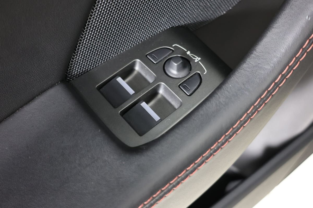 Used 2020 Jaguar F-TYPE Checkered Flag RWD image 23