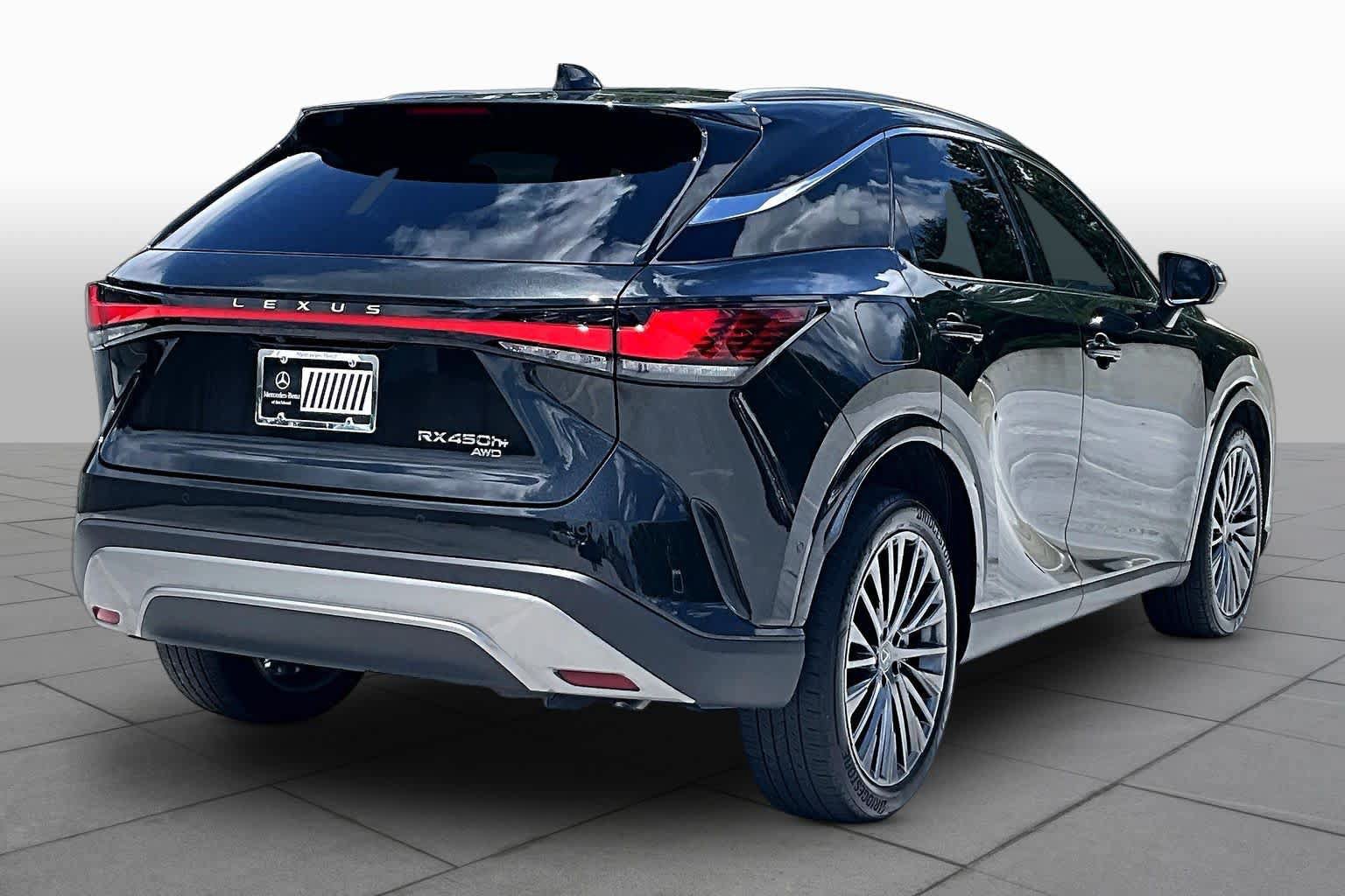 Used 2025 Lexus RX 450h AWD w/ Convenience Package image 13