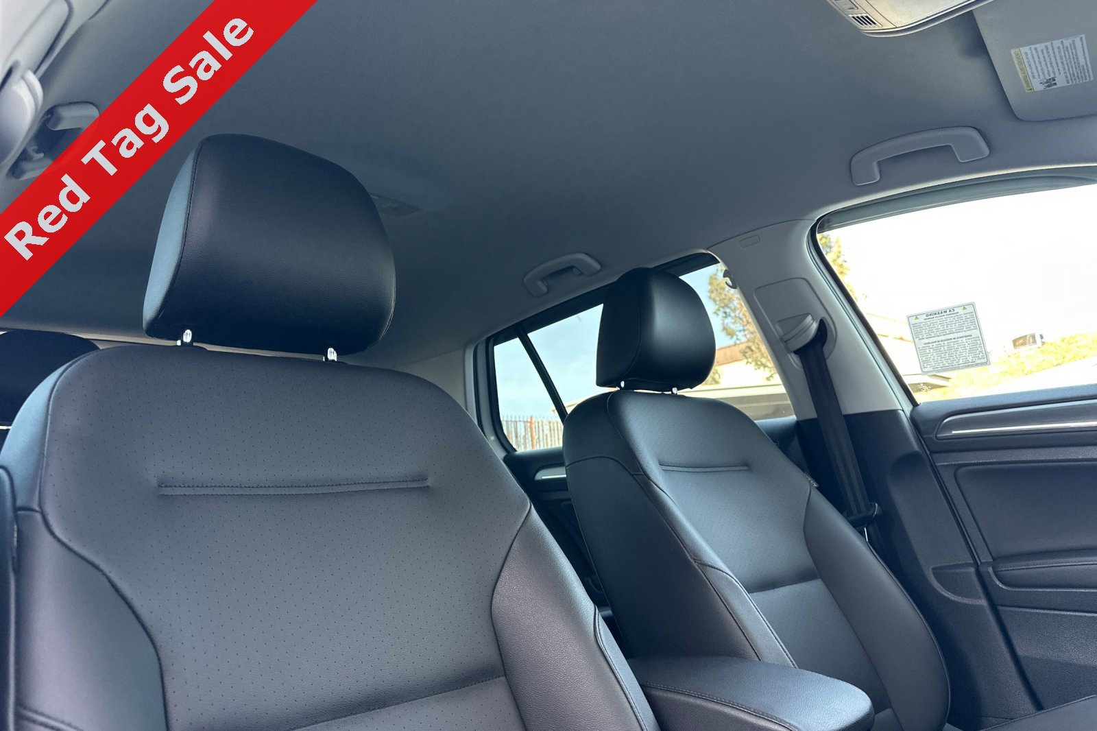 Used 2017 Volkswagen e-Golf SEL Premium image 17