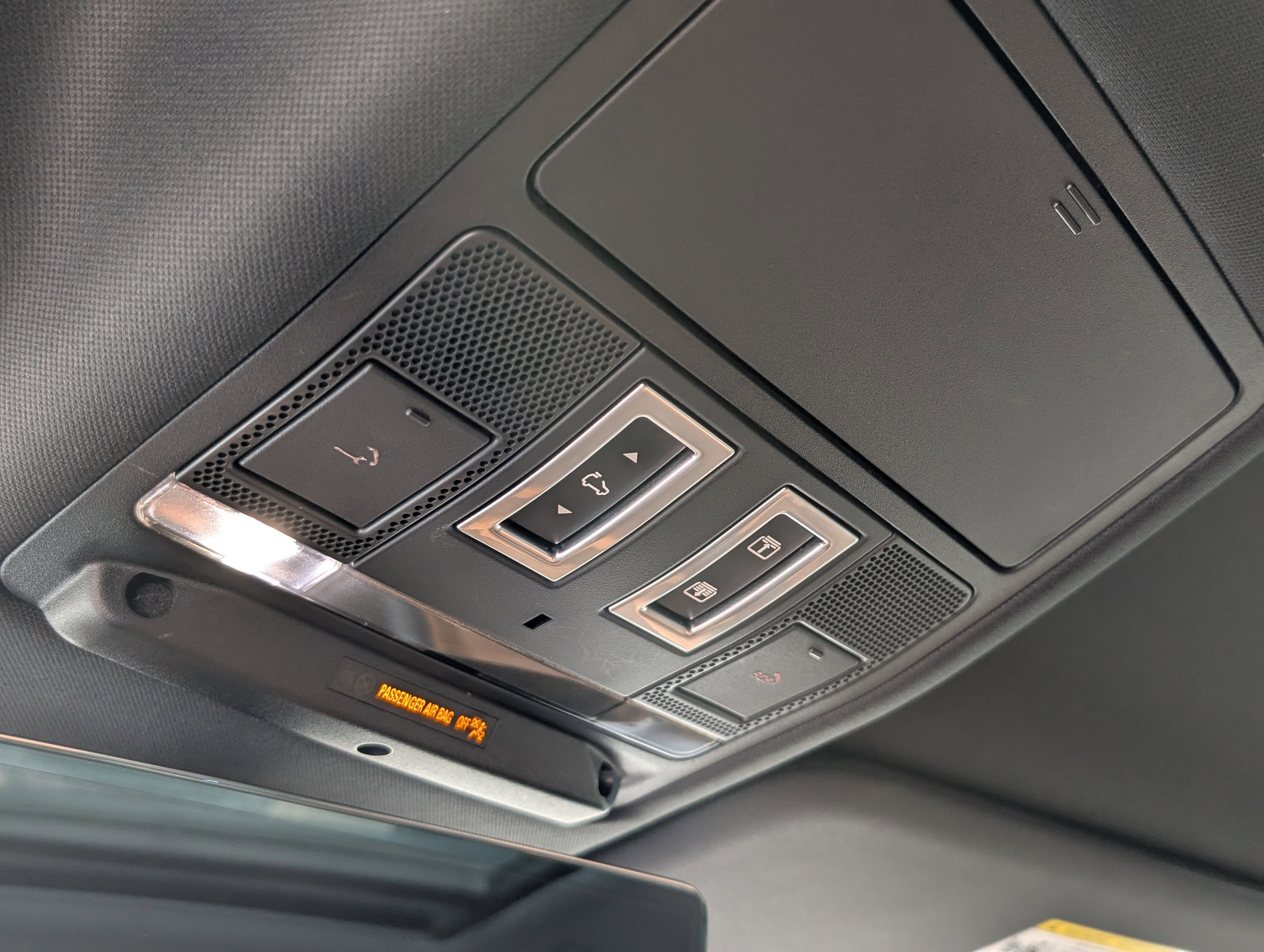 Used 2020 Land Rover Defender 110 X image 34