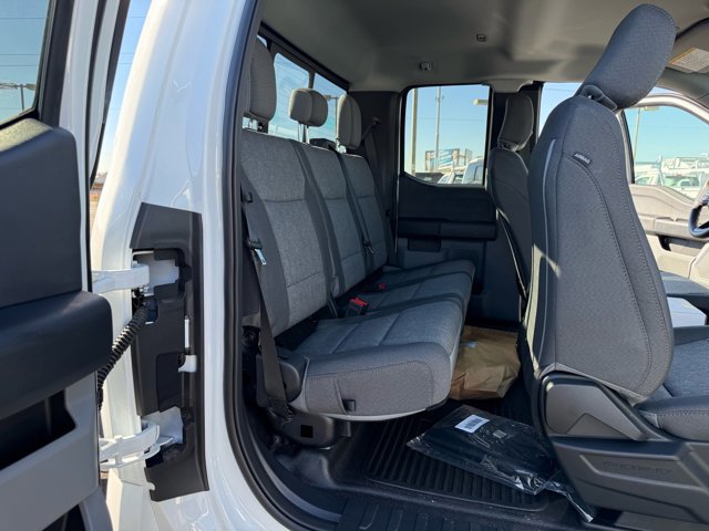 New 2026 Ford F550 4x4 Supercab Super Duty image 14