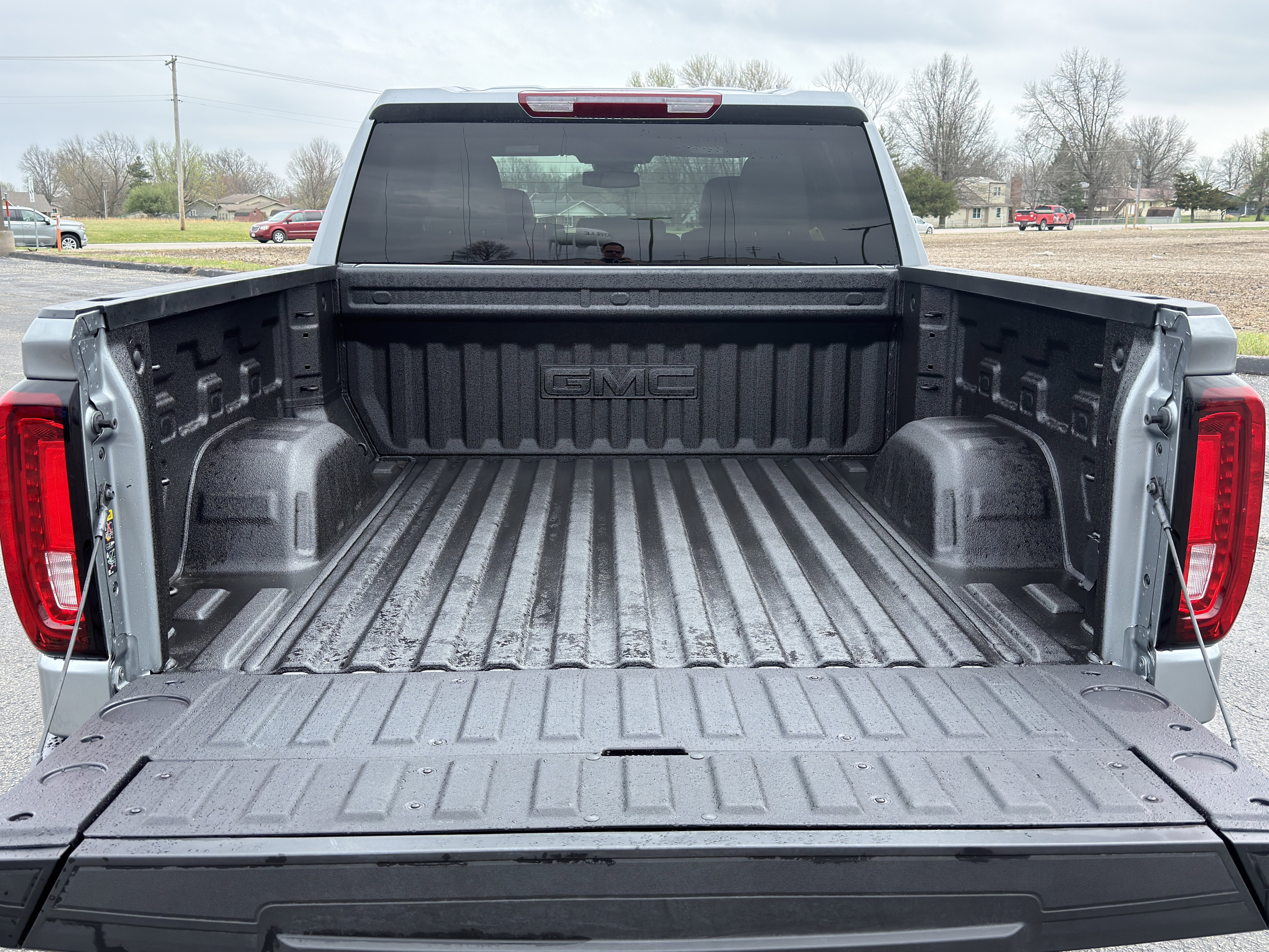 New 2026 GMC Sierra 1500 SLT w/ SLT Premium Package image 10