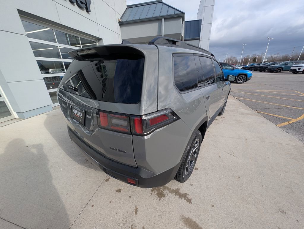 New 2026 Jeep Cherokee Laredo image 4