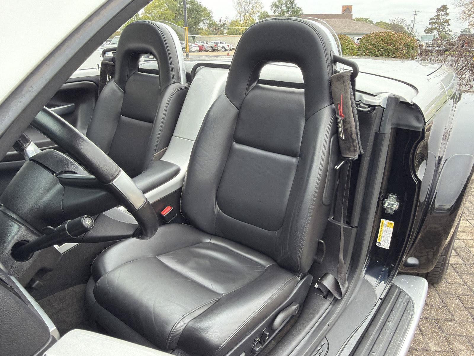 Used 2006 Chevrolet SSR w/ Preferred Equipment Group RWD image 19