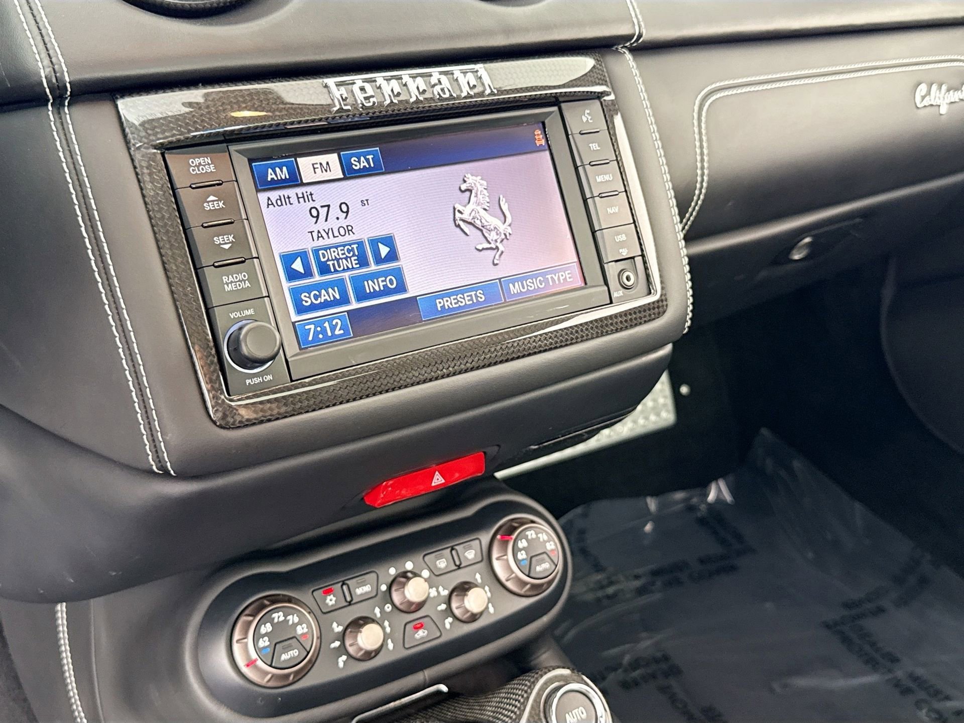 Used 2010 Ferrari California RWD image 12