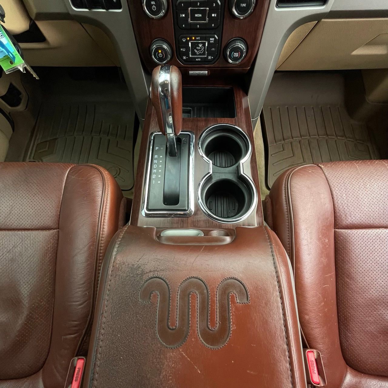 Used 2014 Ford F150 King Ranch w/ King Ranch Luxury Package RWD image 18