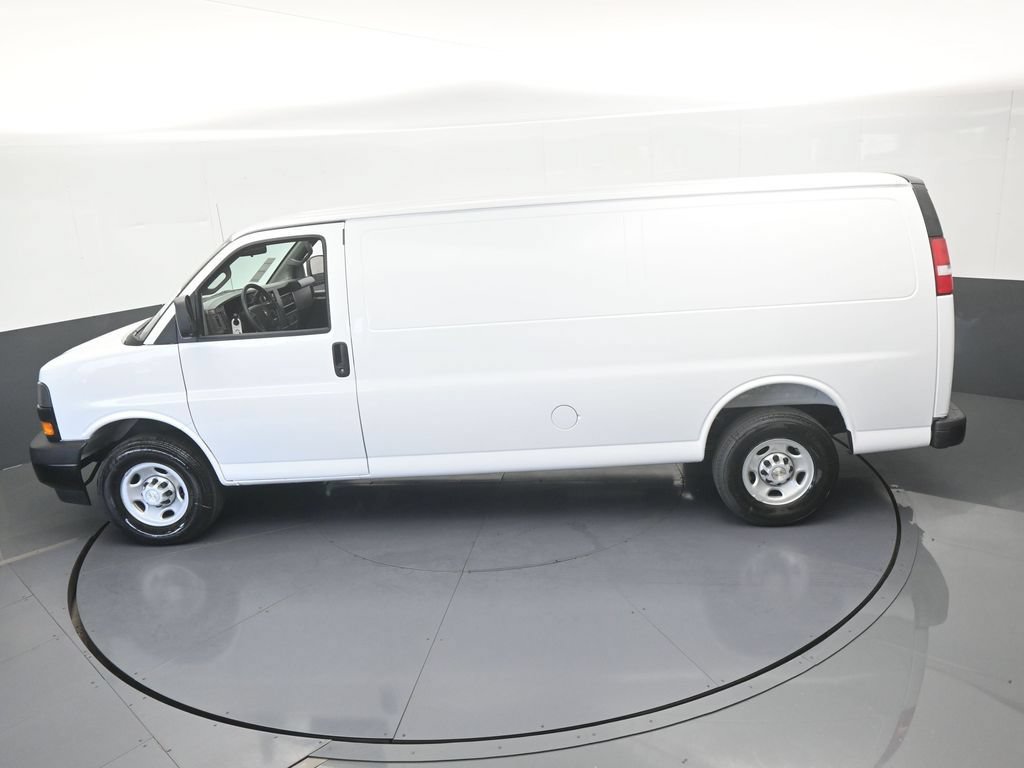 New 2026 Chevrolet Express 2500 Extended w/ Driver Convenience Package RWD image 39