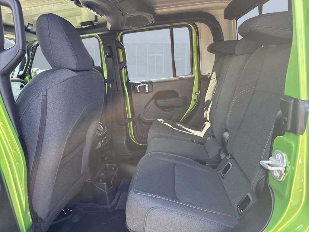 New 2025 Jeep Gladiator Sport image 16