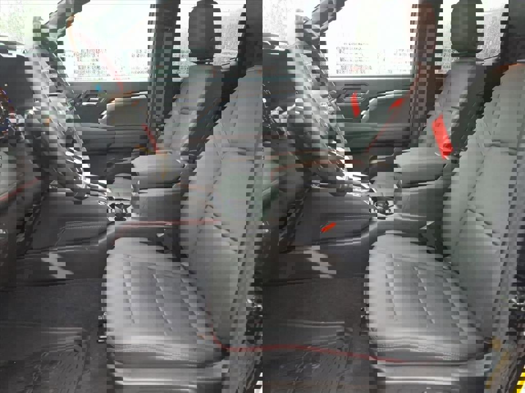 Used 2025 Chevrolet Colorado Z71 w/ Technology Package image 15