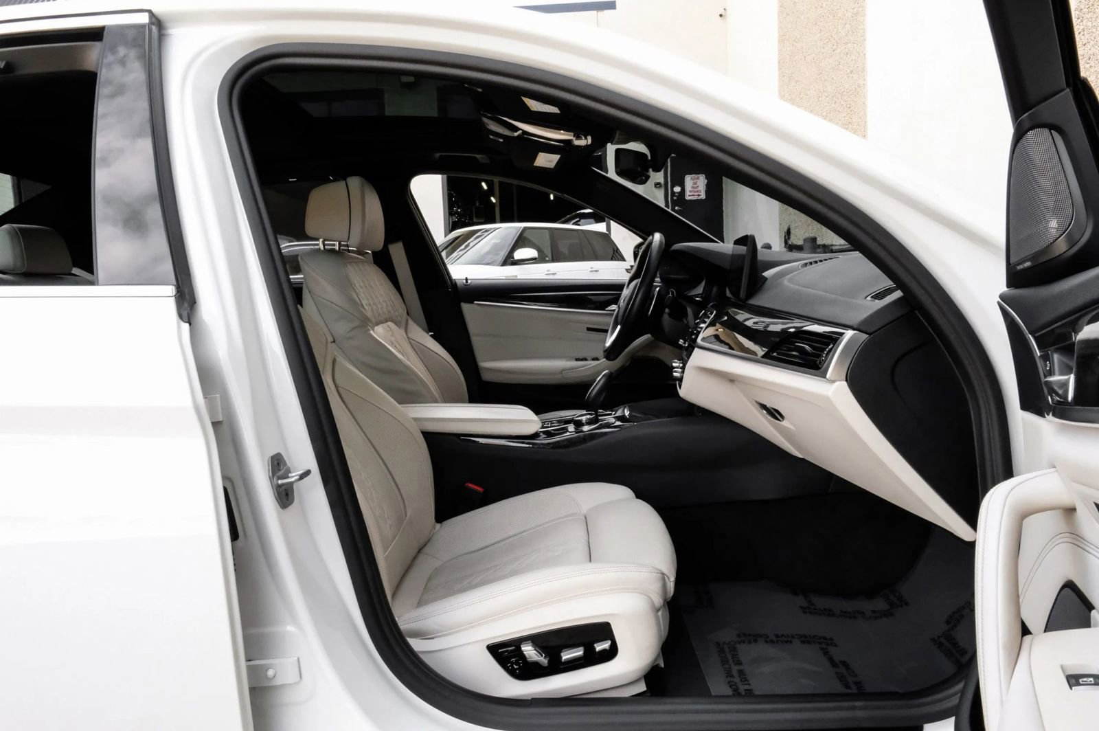 Used 2021 BMW 540i xDrive 540i xDrive Sedan 4D w/ Executive Package image 48