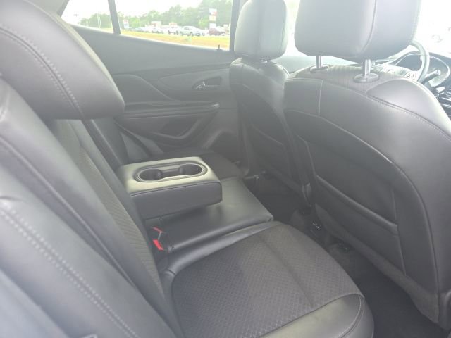 Used 2022 Buick Encore Preferred w/ Safety Package image 8