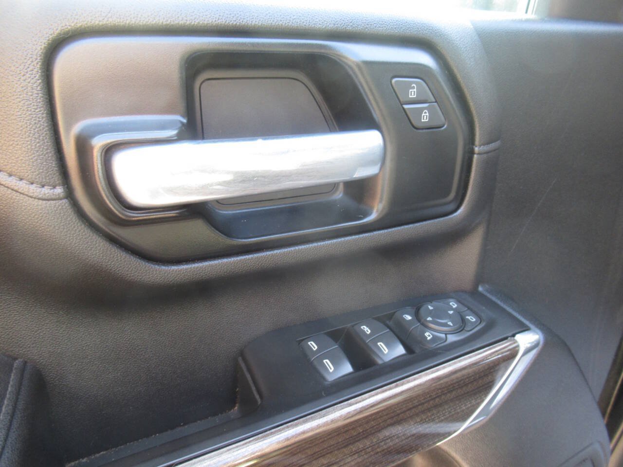Used 2021 Chevrolet Silverado 2500 LT w/ All Star Edition AWD/4WD image 18