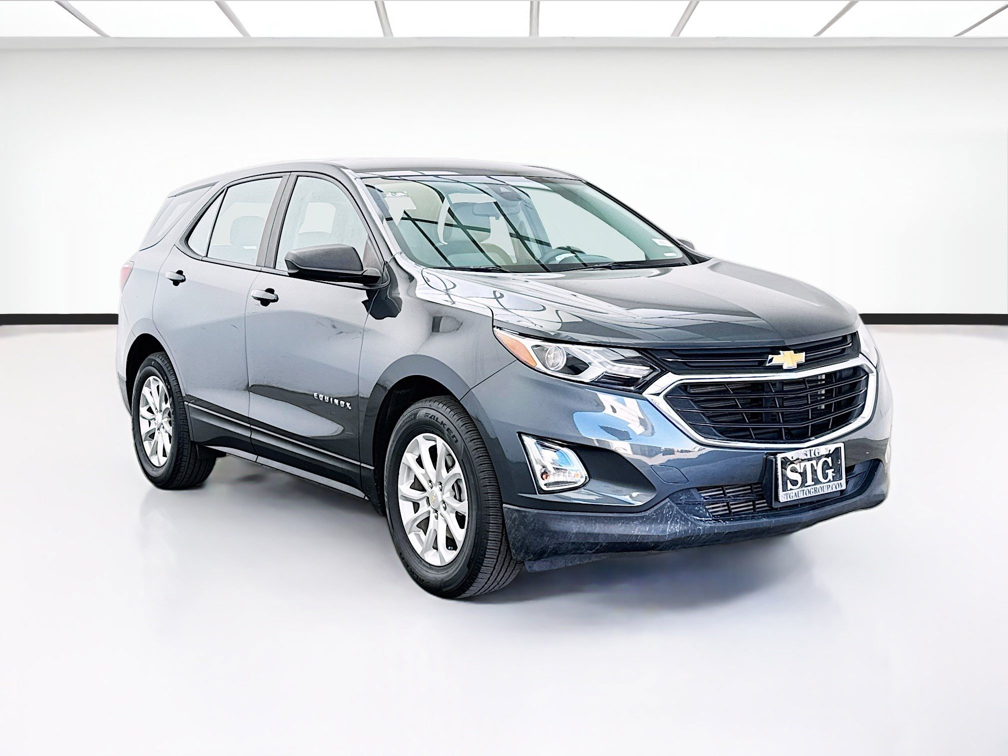 Used 2021 Chevrolet Equinox LS FWD image 3