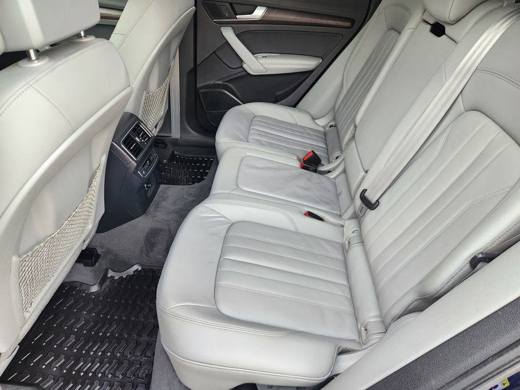 Used 2018 Audi Q5 Prestige w/ Prestige Package image 31