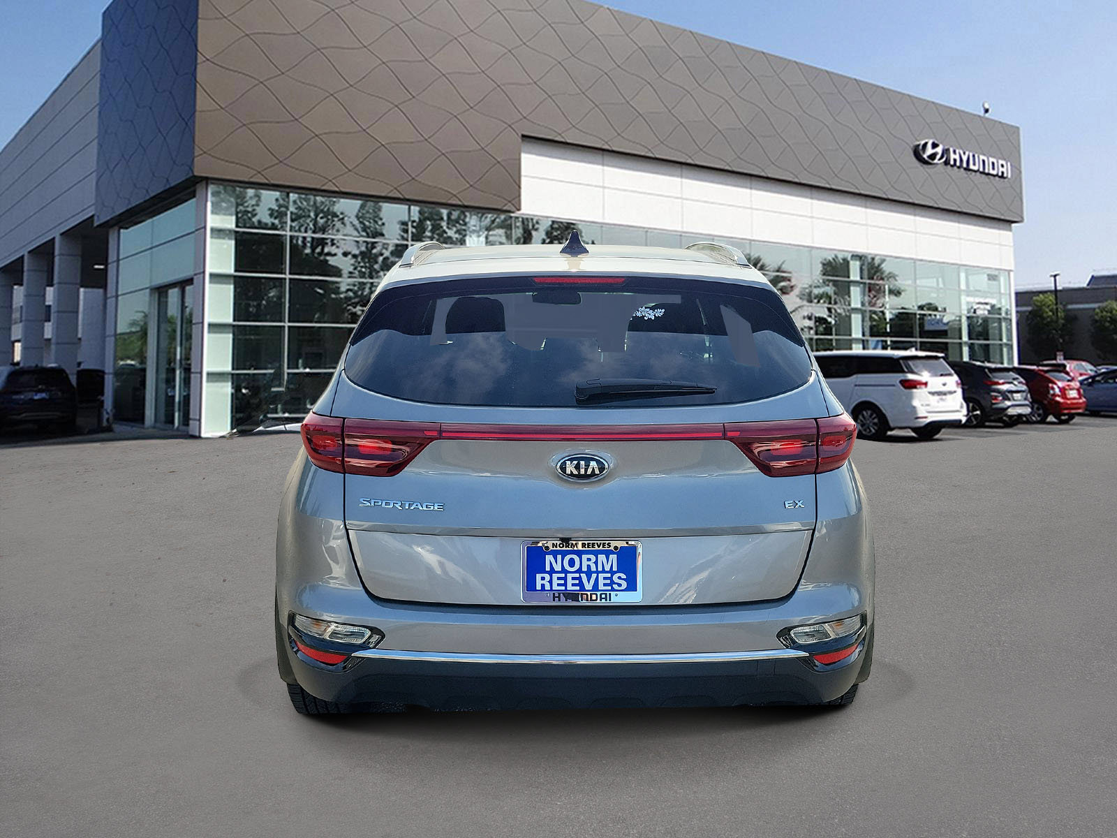Used 2022 Kia Sportage EX FWD image 4
