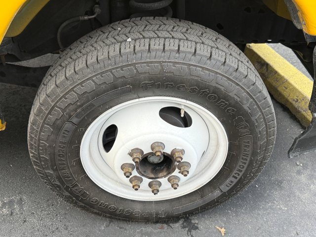 Used 2022 Ford E-350 and Econoline 350 Super Duty RWD image 12
