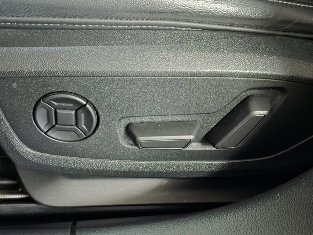 Used 2023 Audi A6 Premium Plus w/ Premium Plus Package image 17