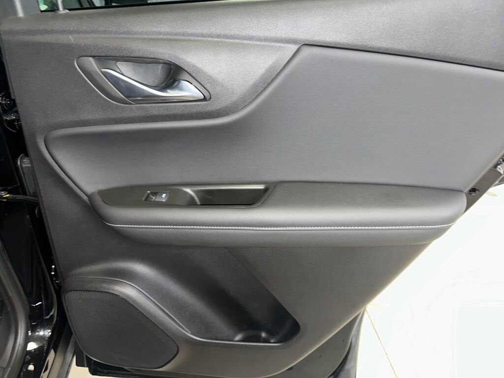 Certified 2024 Chevrolet Blazer LT w/ LPO, Floor Liner Package image 29