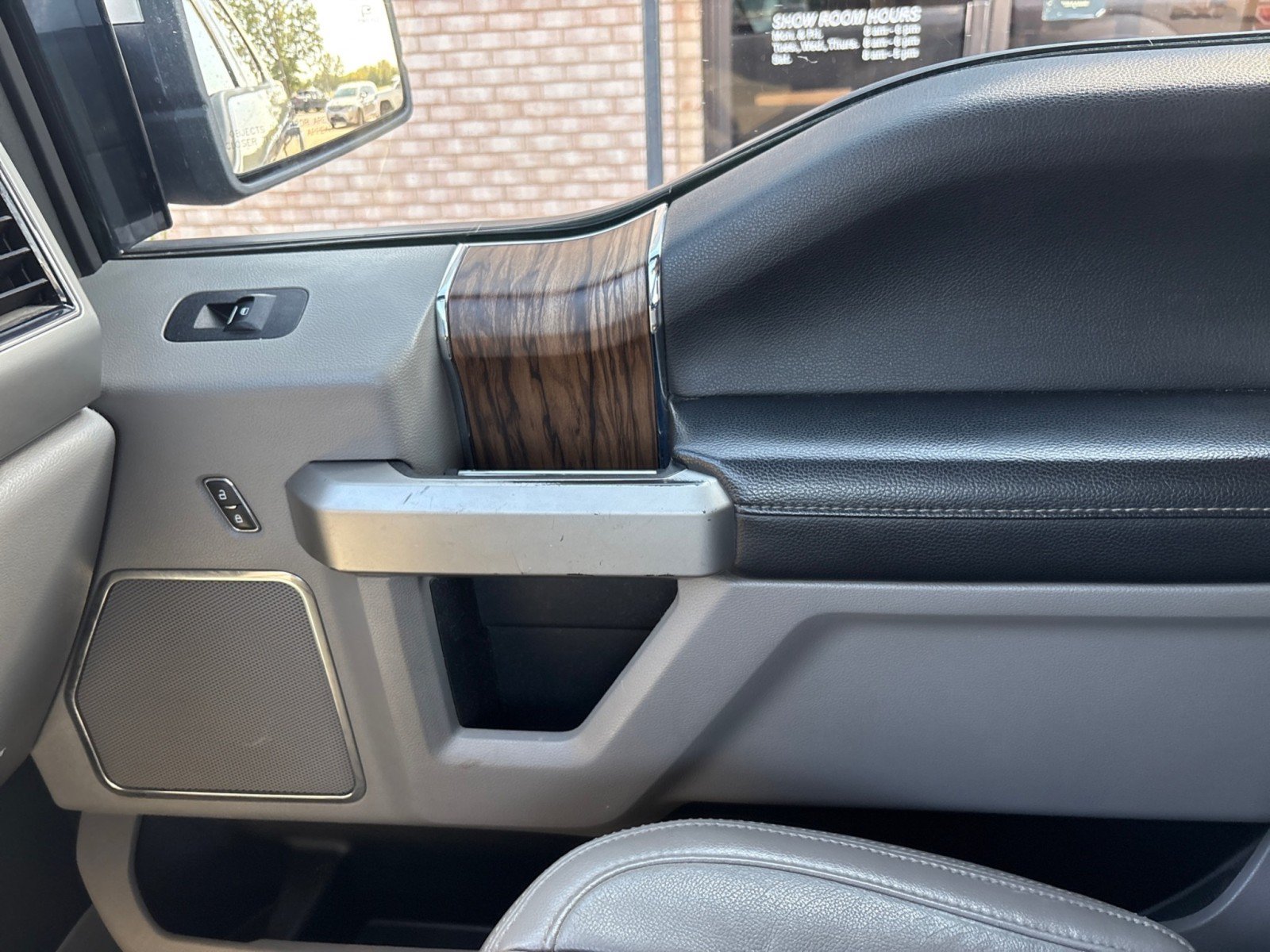 Used 2019 Ford F150 Lariat AWD/4WD image 15