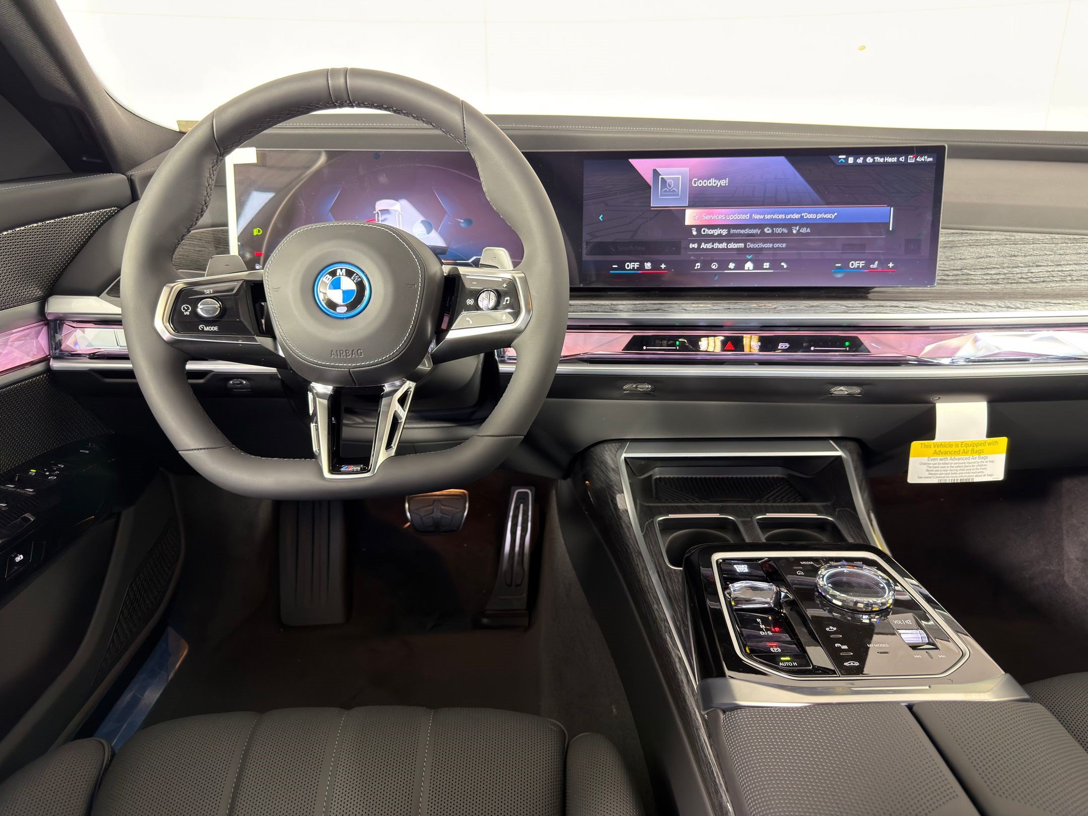 Used 2026 BMW 750e xDrive w/ Premium Package AWD/4WD image 26