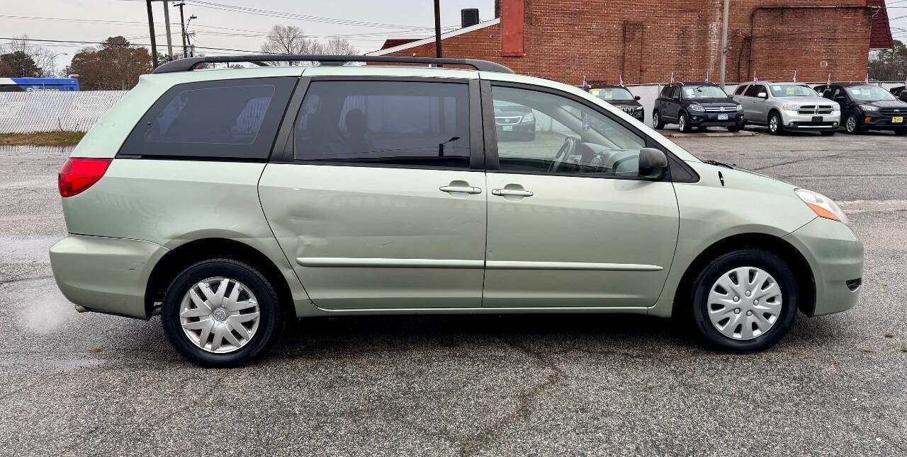 Used 2008 Toyota Sienna CE image 5