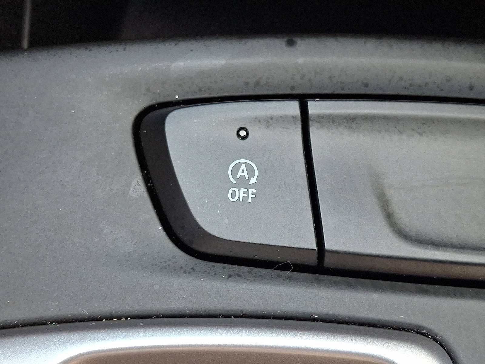 Used 2025 Chevrolet Trax LS image 23