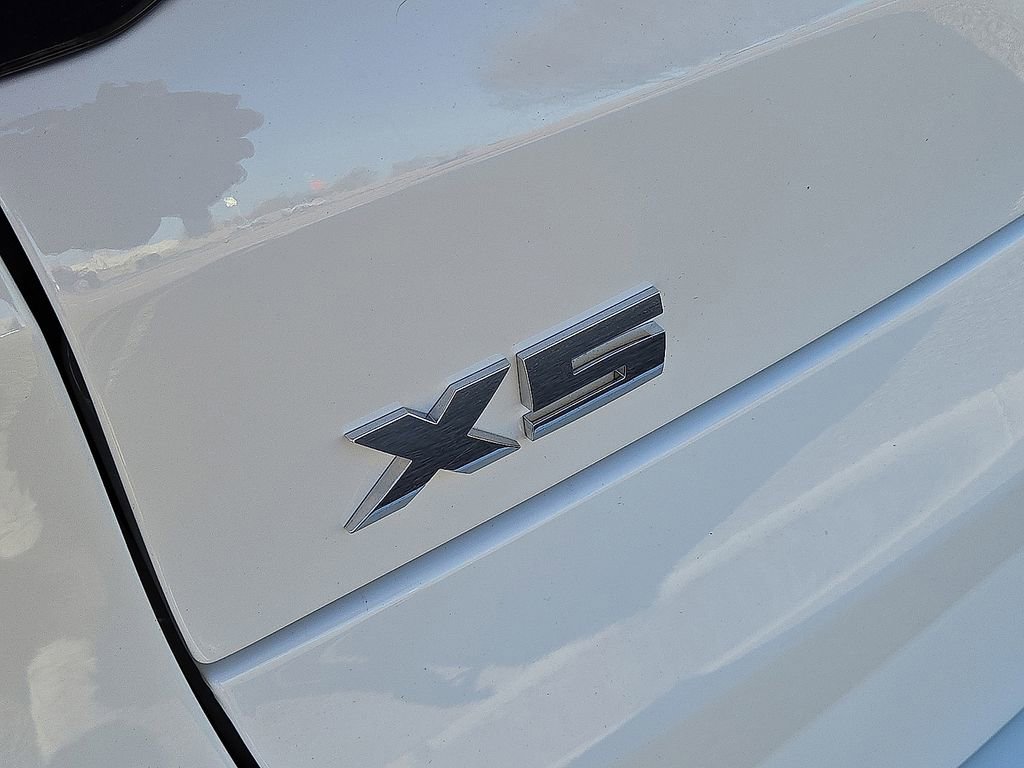 Used 2026 BMW X5 M60i image 11