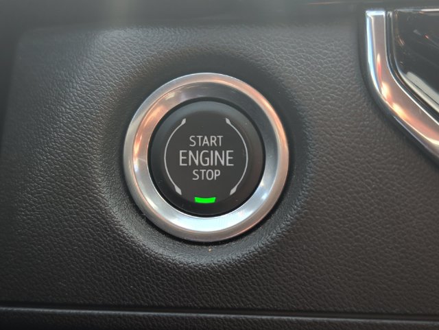 Used 2023 Chevrolet Colorado Trail Boss w/ Technology Package AWD/4WD image 25