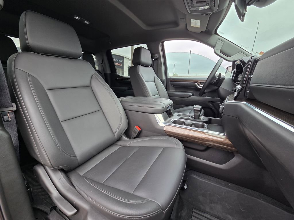 Used 2024 Chevrolet Silverado 1500 LT Trail Boss w/ Convenience Package II image 30