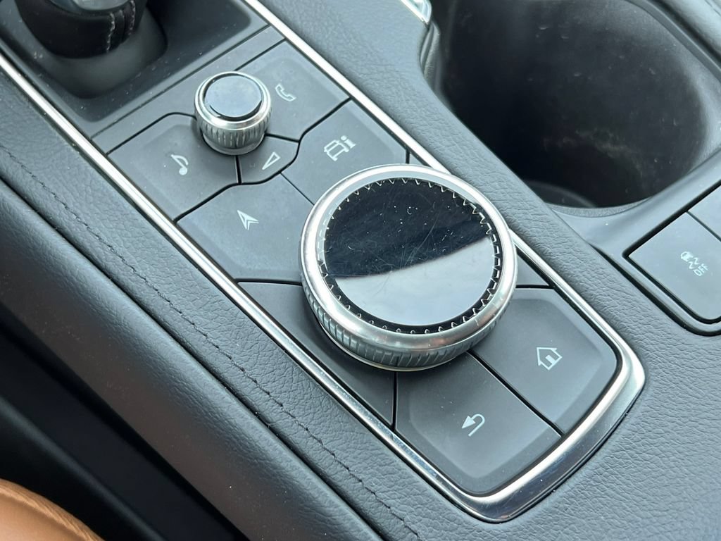 Certified 2024 Cadillac XT4 Sport AWD/4WD image 27
