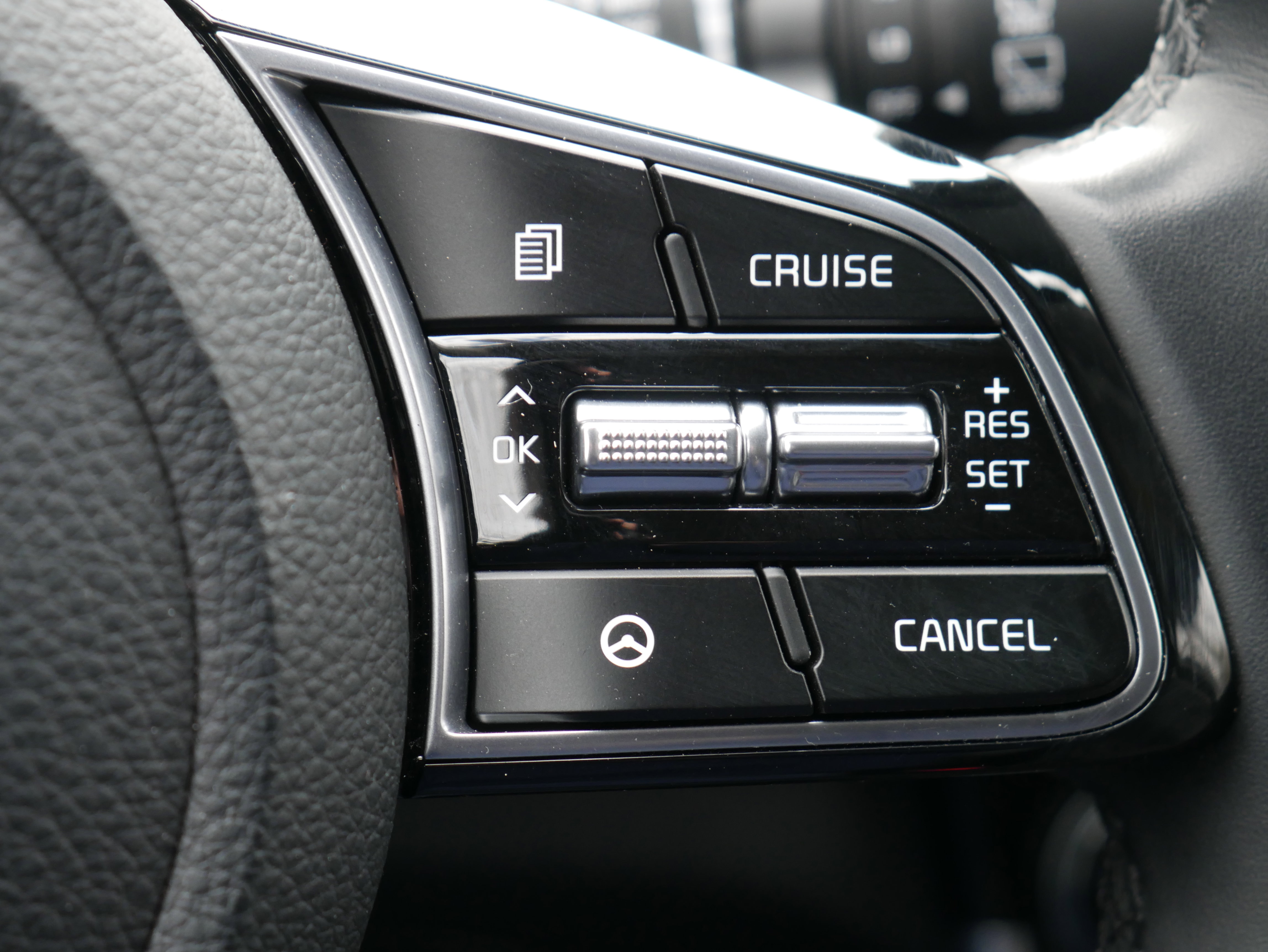 Certified 2023 Kia Seltos Nightfall Edition image 25