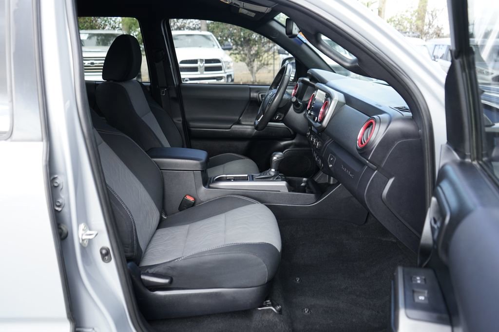 Used 2021 Toyota Tacoma TRD Sport image 37