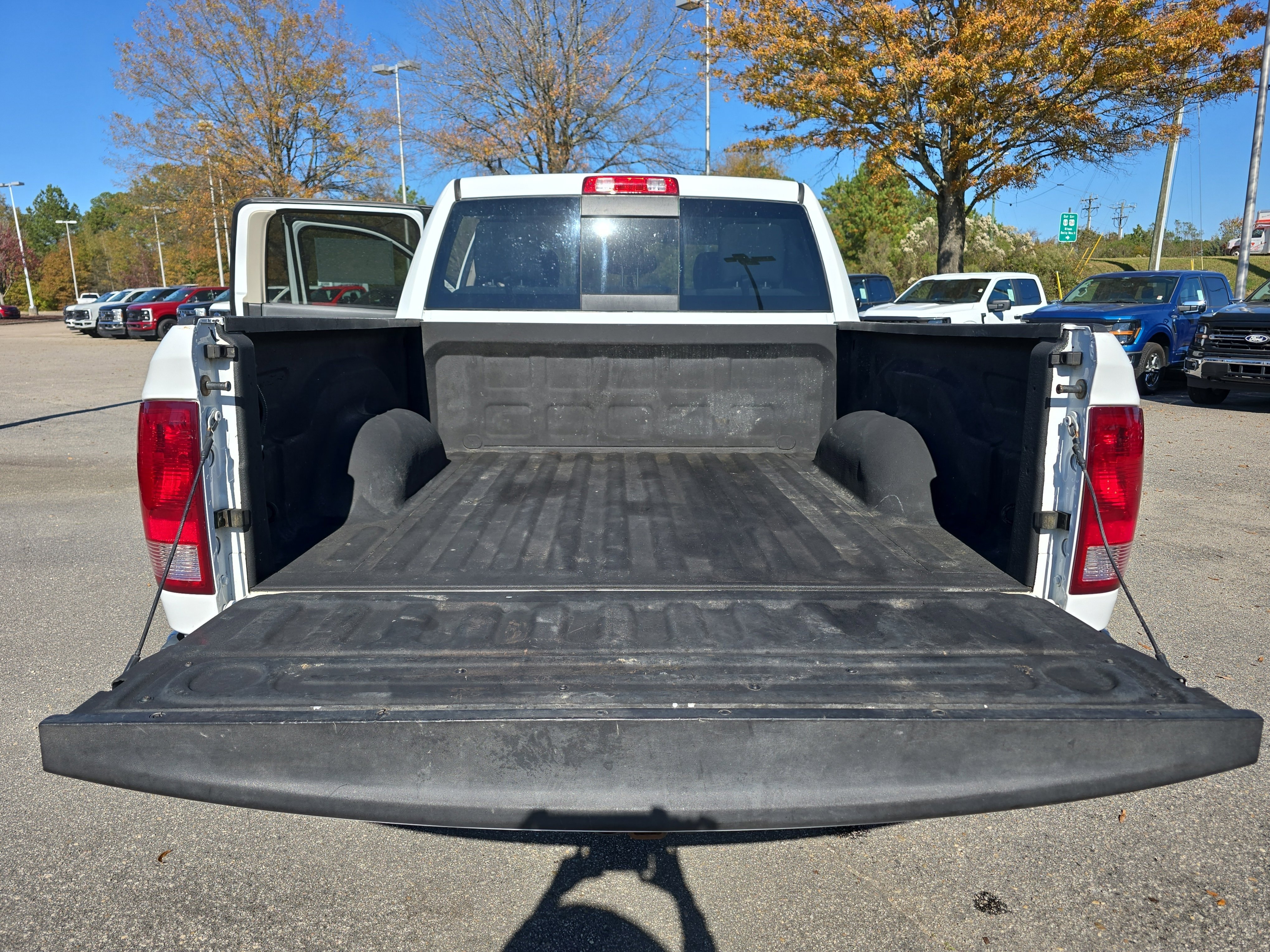 Used 2014 RAM 1500 Outdoorsman image 13