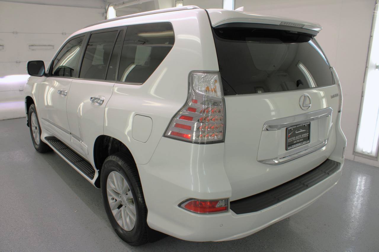 Used 2017 Lexus GX 460 AWD/4WD image 7