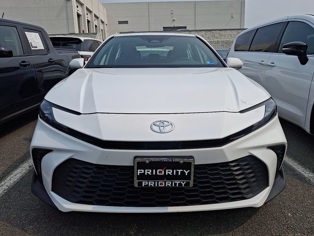 Certified 2025 Toyota Camry SE FWD image 2