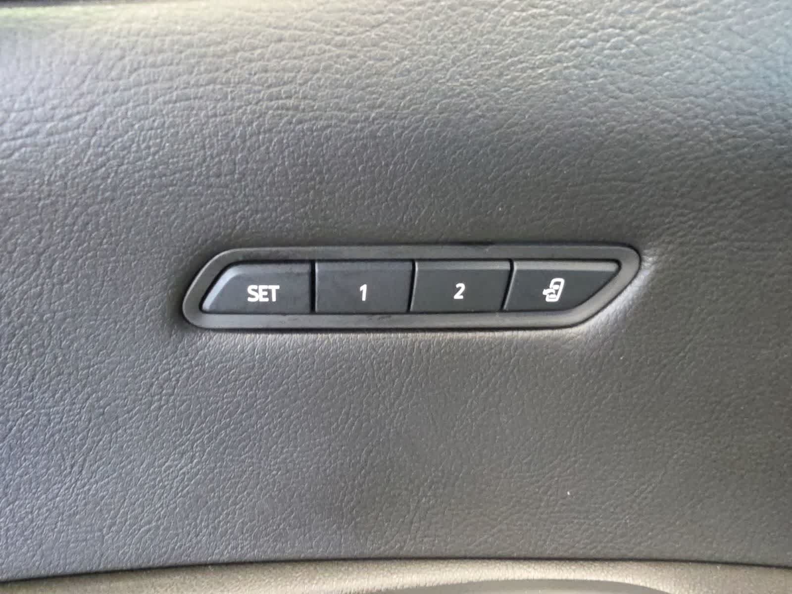 Used 2019 Cadillac XT5 Luxury FWD image 20