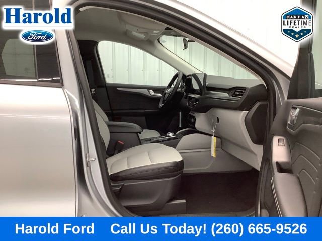 Used 2024 Ford Escape SE FWD image 12
